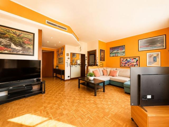 Appartamento in vendita di 110 m² in Viale Monza, 53