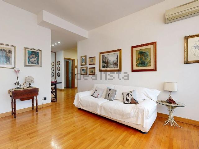 Appartamento in vendita di 110 m² in Viale Monza, 125