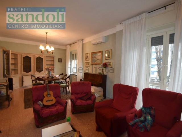 Appartamento in vendita di 110 m² in Viale Rimembranza, 26