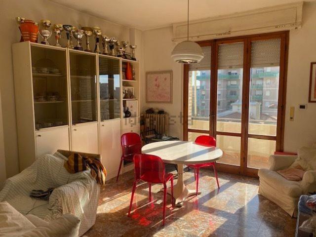 Appartamento in vendita di 110 m² in Viale Rosa del Tirreno, 24