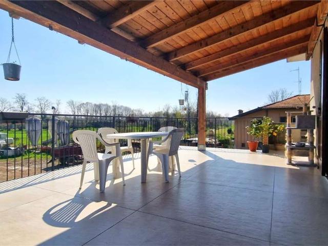 Appartamento in vendita di 110 m² in Vicolo Roggia