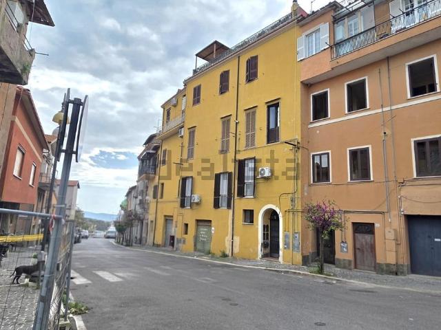 Appartamento in vendita di 110 m² in Borgo San Giovanni, 10