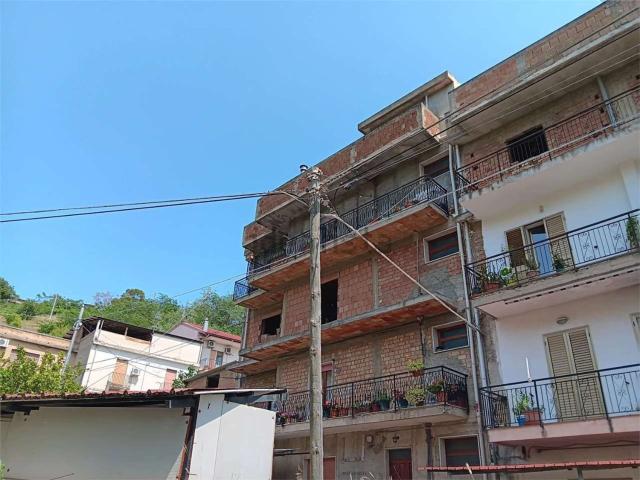 Appartamento in vendita di 110 m² in Contrada Asparella Cannavò, 40
