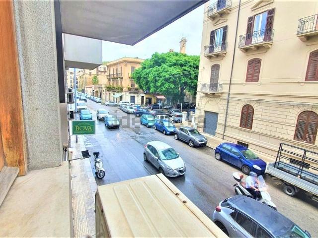 Appartamento in vendita di 110 m² in Corso Alberto Amedeo, 74