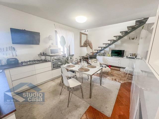Appartamento in vendita di 110 m² in Corso Ettore Archinti, 100