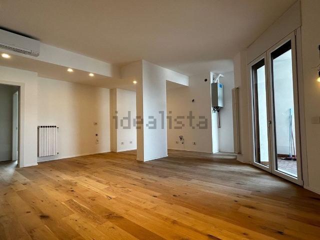 Appartamento in vendita di 110 m² in Corso EUROPA, 53