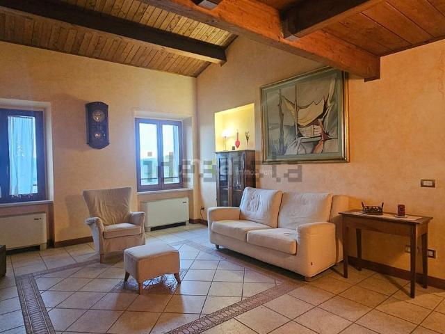 Appartamento in vendita di 110 m² in Corso Giacomo Matteotti