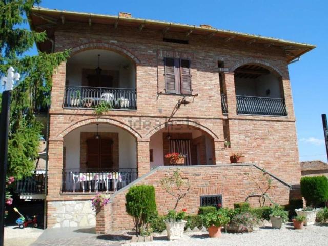 Appartamento in vendita di 110 m² in Frazione Porto