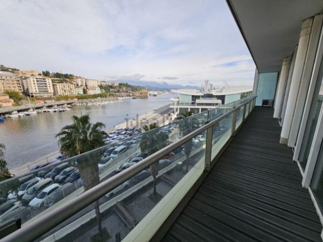 Appartamento in vendita di 110 m² in Largo delle Coffe