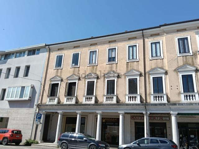 Appartamento in vendita di 110 m² in Località Ca&apos  Garzoni, 48