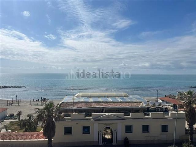 Appartamento in vendita di 110 m² in Lungomare Paolo Toscanelli