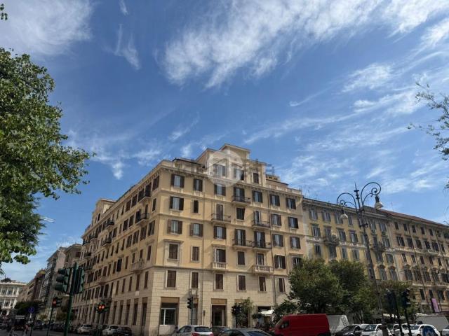 Appartamento in vendita di 110 m² in Piazza Cola di Rienzo