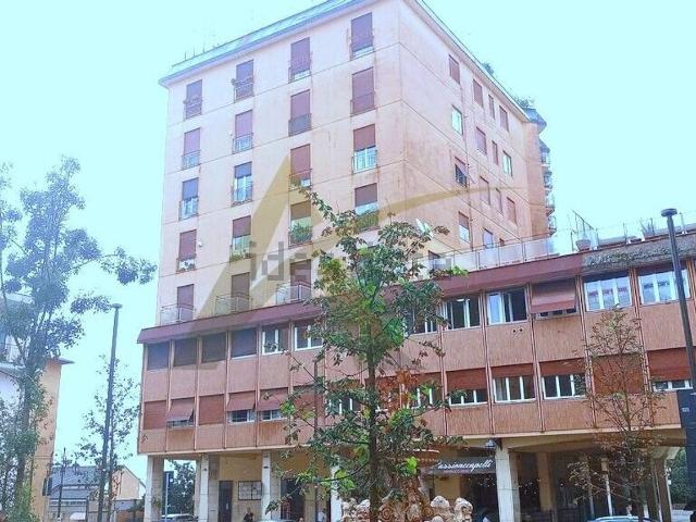 Appartamento in vendita di 110 m² in Piazza Cairoli, 1