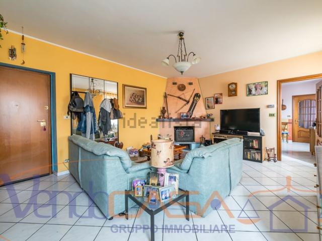 Appartamento in vendita di 110 m² in Piazza Bartolomeo Muzzone, 2