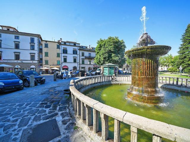 Appartamento in vendita di 110 m² in Piazza Giuseppe Garibaldi