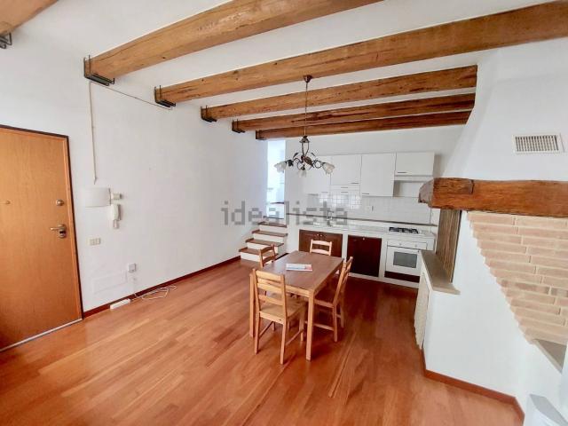Appartamento in vendita di 110 m² in Piazza del Comune, 27