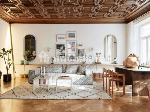 Appartamento in vendita di 110 m² in Piazza di Trevi