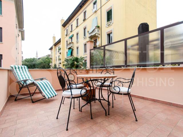 Appartamento in vendita di 110 m² in Piazza Emilia, 3