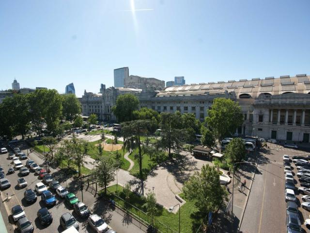 Appartamento in vendita di 110 m² in Piazza Luigi di Savoia, 28