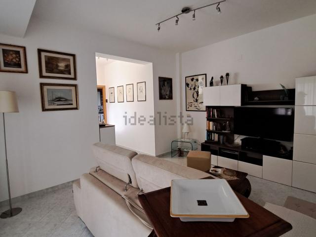 Appartamento in vendita di 110 m² in Piazza San Maria della Scala, 21