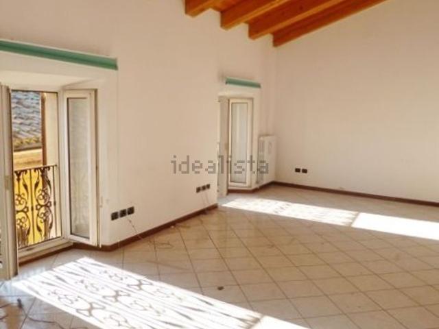 Appartamento in vendita di 110 m² in Piazza Vittorio Emanuele II