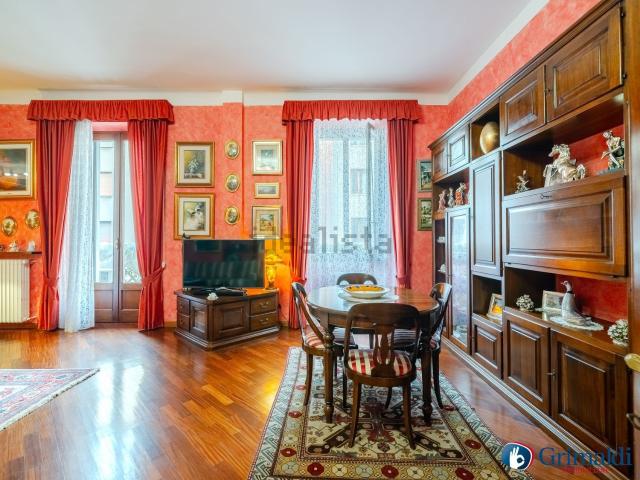 Appartamento in vendita di 110 m² in Piazzale Segrino, 1
