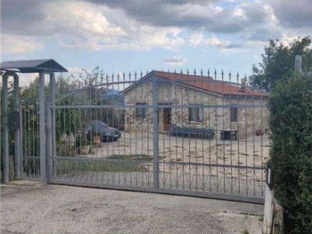Appartamento in vendita di 110 m² in Strada Provinciale 5
