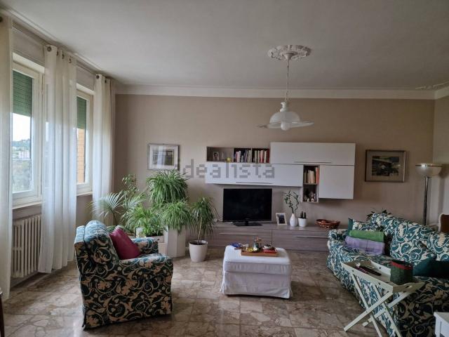 Appartamento in vendita di 110 m² in Strada Villoria
