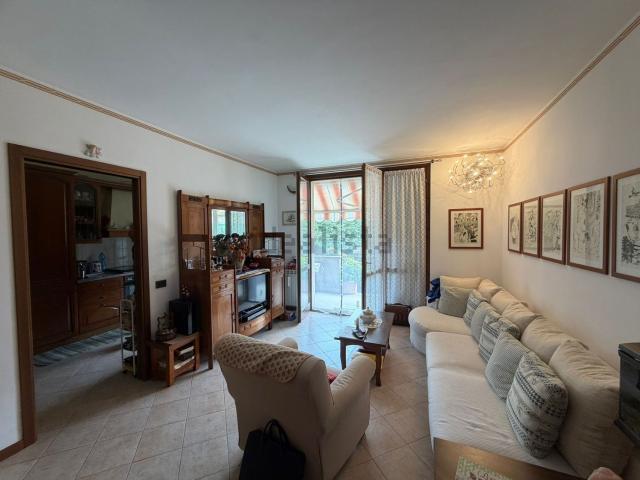 Appartamento in vendita di 111 m² in Via 8 Marzo, 7