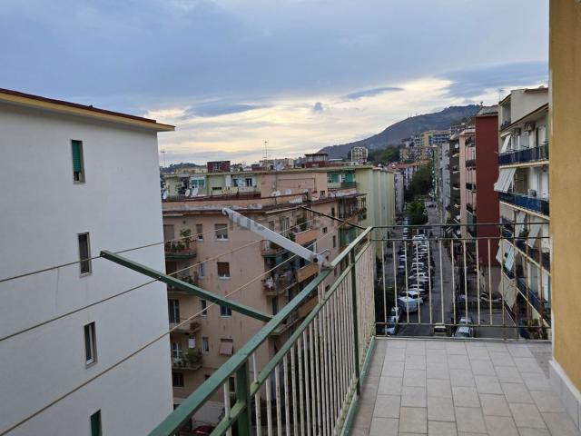 Appartamento in vendita di 111 m² in Via Consalvo