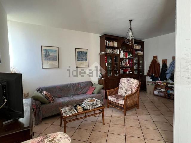 Appartamento in vendita di 111 m² in Via Campo dei Fiori, 32