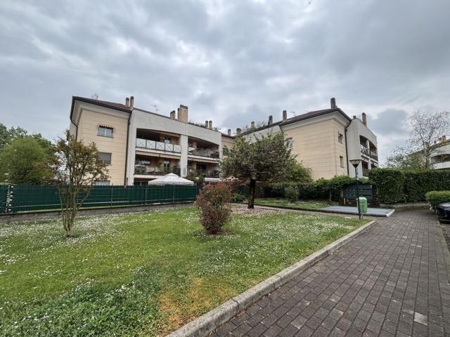 Appartamento in vendita di 111 m² in Via Campo del Ponte, 4