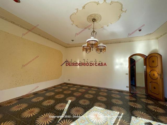 Appartamento in vendita di 111 m² in Via Carlo Alberto Dalla Chiesa