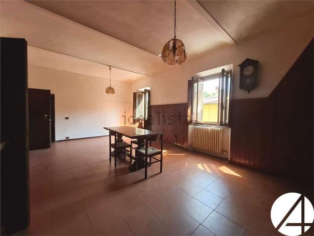 Appartamento in vendita di 111 m² in Via Bologna