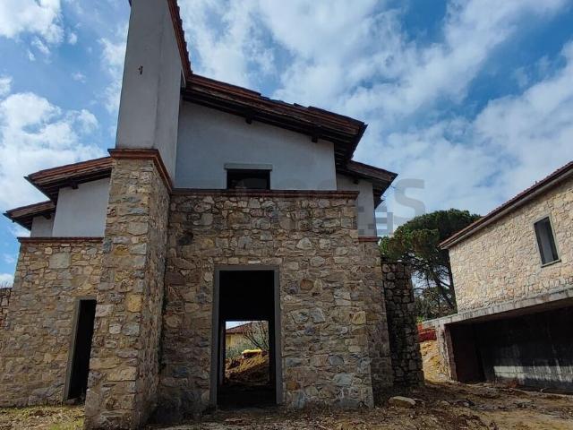 Appartamento in vendita di 111 m² in Via Bandella, 5