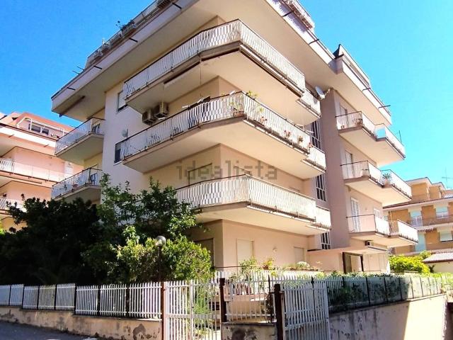 Appartamento in vendita di 111 m² in Via Bruno Zauli, 16