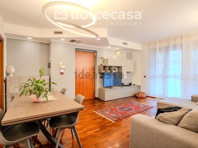 Appartamento in vendita di 111 m² in Via Bruxelles, 8