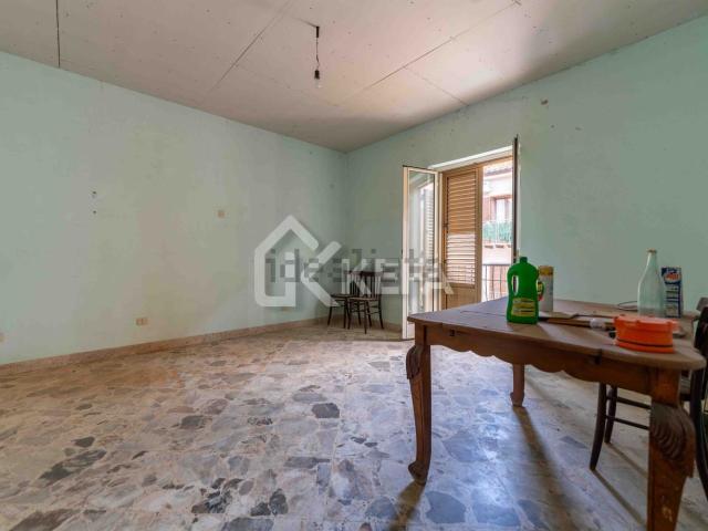 Appartamento in vendita di 111 m² in Via Giuseppe Garibaldi, 6