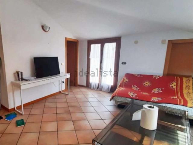Appartamento in vendita di 111 m² in Via Giacomo Puccini, 91