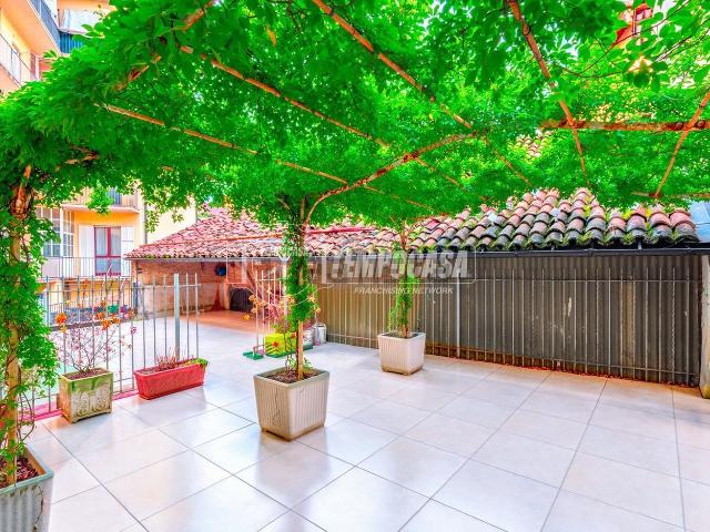 Appartamento in vendita di 111 m² in Via Giovanni Battista Beccaria, 28