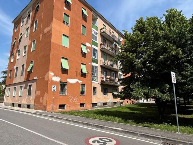 Appartamento in vendita di 111 m² in Via Giovanni Pascoli, 20