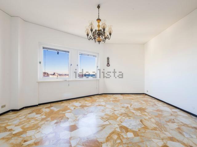 Appartamento in vendita di 111 m² in Via Don Vincenzo Minetti, 8