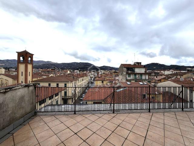 Appartamento in vendita di 111 m² in Via Daniele Manin