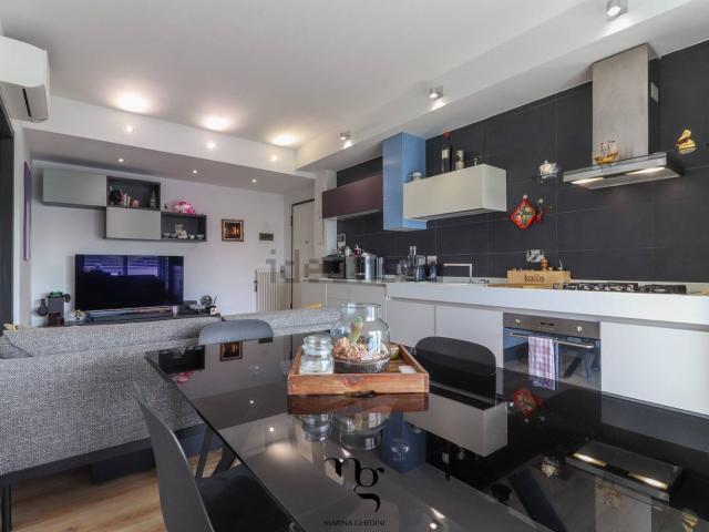 Appartamento in vendita di 111 m² in Via Dante Alighieri
