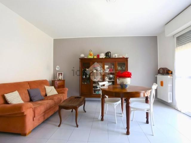 Appartamento in vendita di 111 m² in Via dell&apos Artigiano, 72