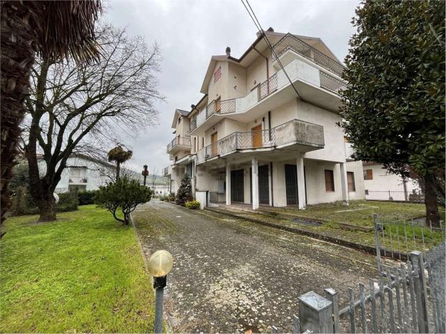 Appartamento in vendita di 111 m² in Via dell&apos Industria, 16