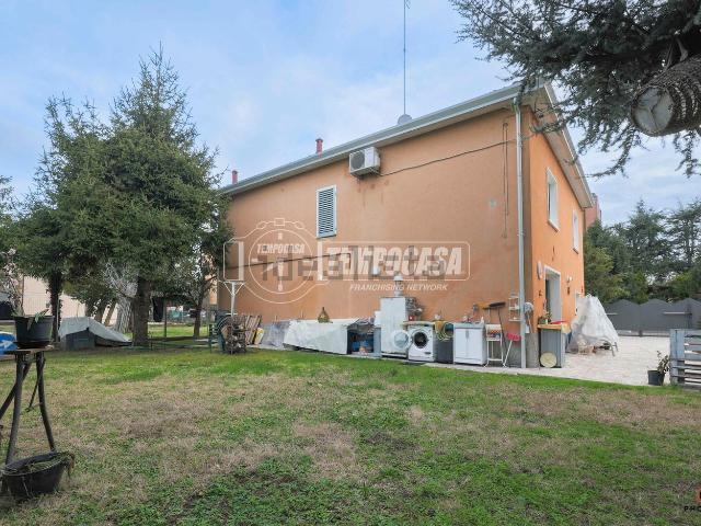 Appartamento in vendita di 111 m² in Via Dini e Salvalai