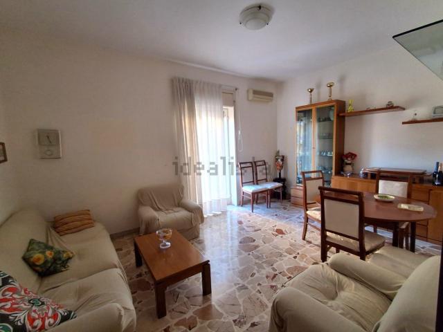 Appartamento in vendita di 111 m² in Via Federico di Svevia