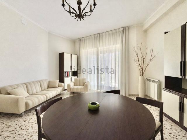 Appartamento in vendita di 111 m² in Via Francesco Cilea, 264