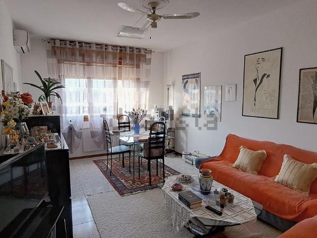 Appartamento in vendita di 111 m² in Via Francesco Zanardi